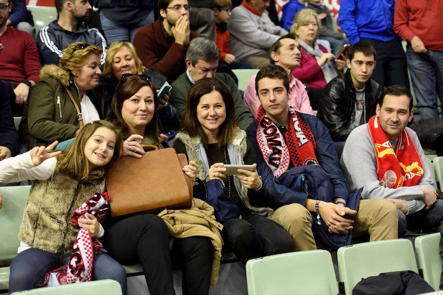 Imágenes del UCAM CB - Valencia Basket (75-78)