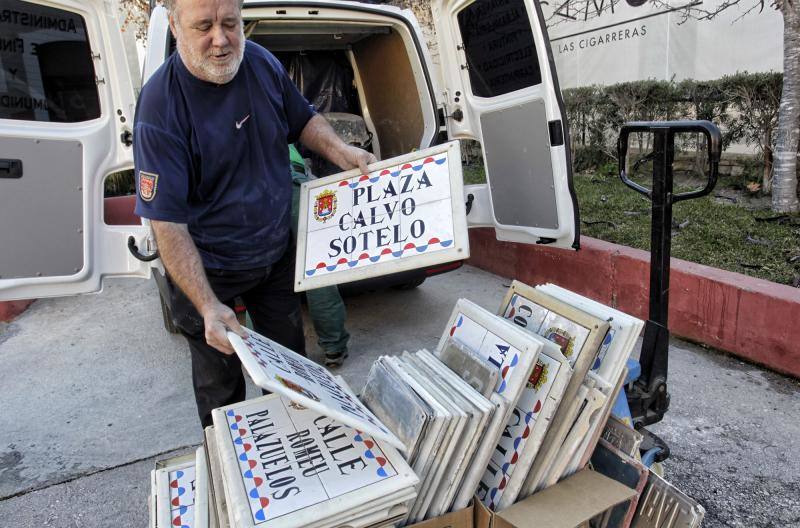 El tripartito pedirá un informe sobre si es legal reponer calles franquistas