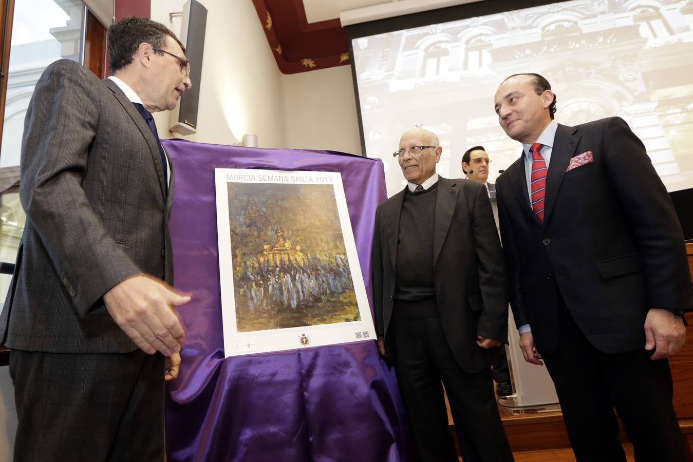 El Cristo del Rescate ilustra la Semana Santa murciana