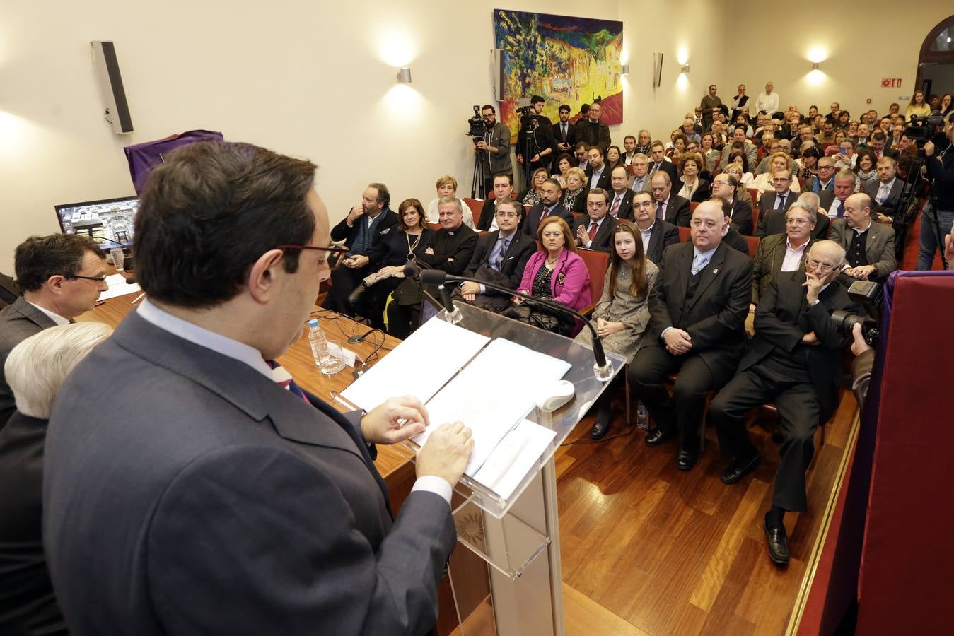 El Cristo del Rescate ilustra la Semana Santa murciana