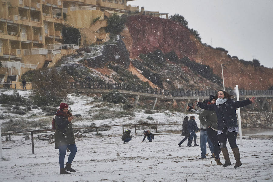 Nieve en el litoral de la Vega Baja