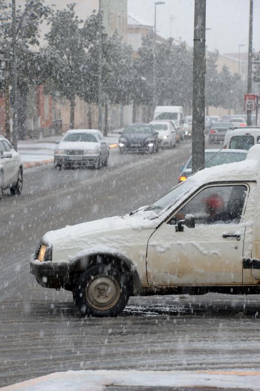 Los copos de nieve le cambian la cara a Cartagena