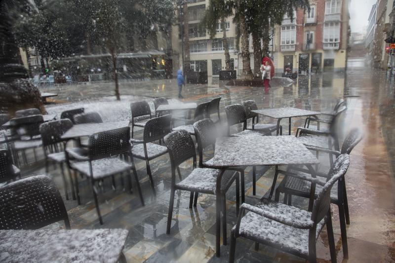 Los copos de nieve le cambian la cara a Cartagena