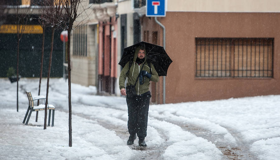 Intensas nevadas en los pueblos del interior