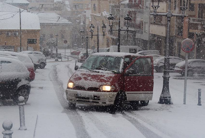 La nieve cubre de blanco Yecla