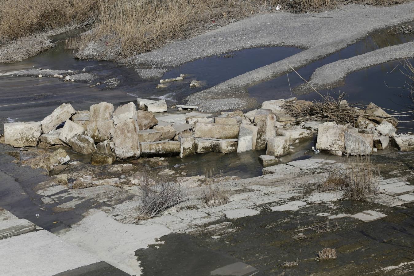 Daños en el azud de La Contraparada