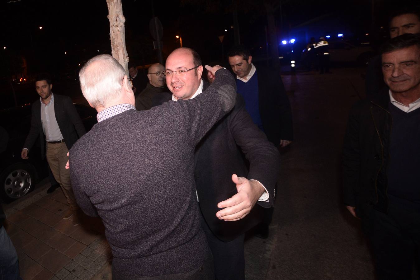 Sánchez y Valcárcel, protagonistas del encuentro con los compromisarios del PP