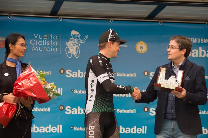 La Vuelta se queda en casa