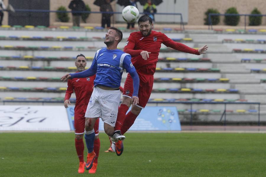 El Lorca, líder en solitario (0-1)