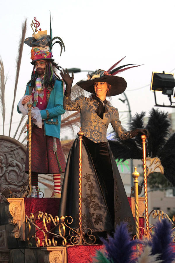 &#039;Glamour&#039; carnavalero en Cartagena
