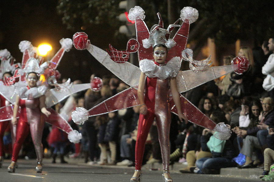 &#039;Glamour&#039; carnavalero en Cartagena