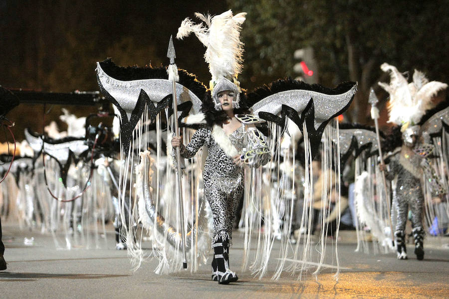 &#039;Glamour&#039; carnavalero en Cartagena