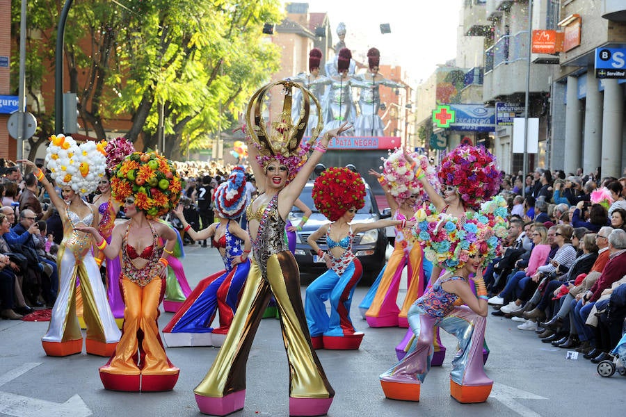 Cabezo de Torres derrocha alegría y creatividad en su gran carnaval