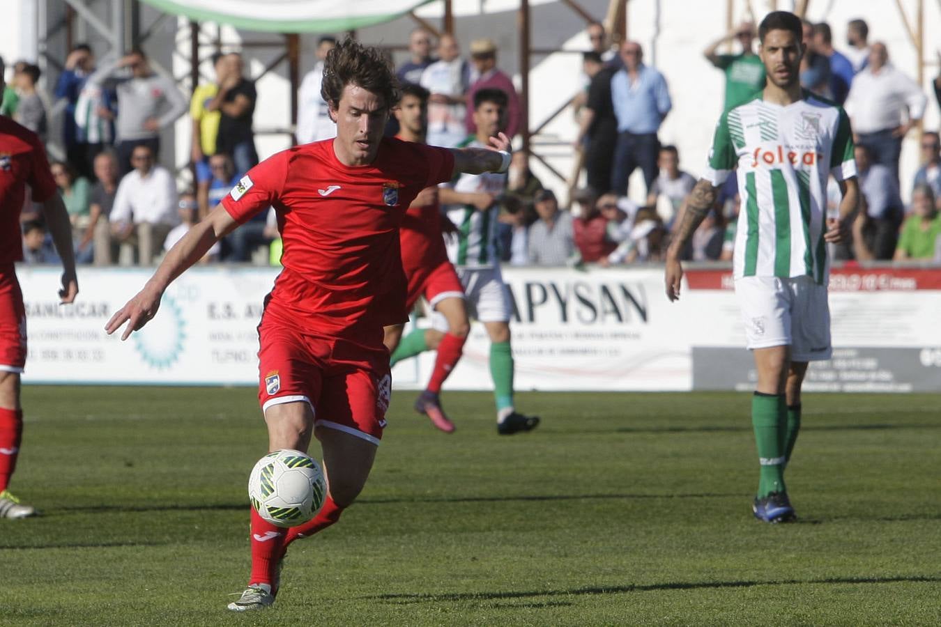 El Lorca suma y sigue en la cima