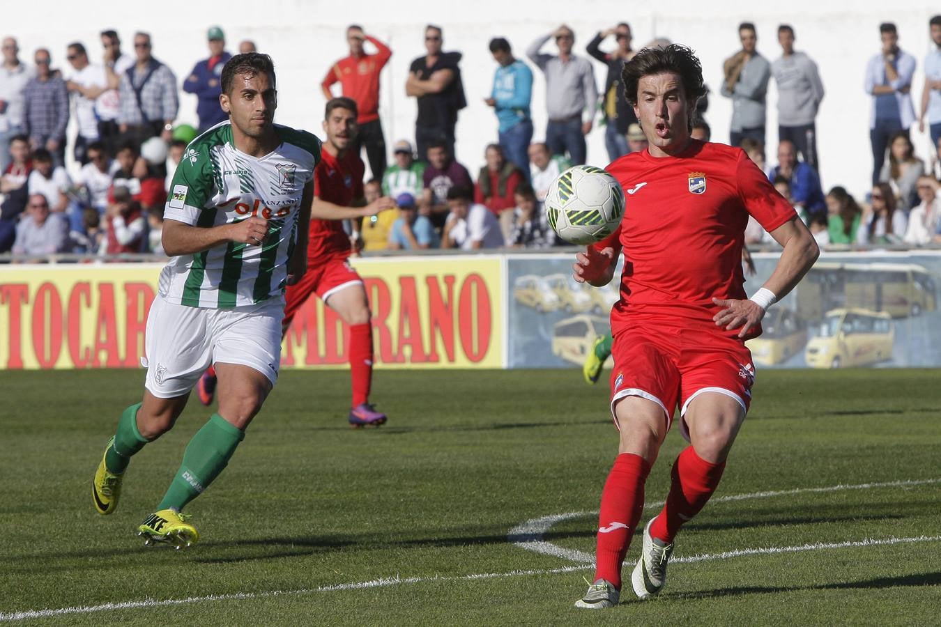 El Lorca suma y sigue en la cima