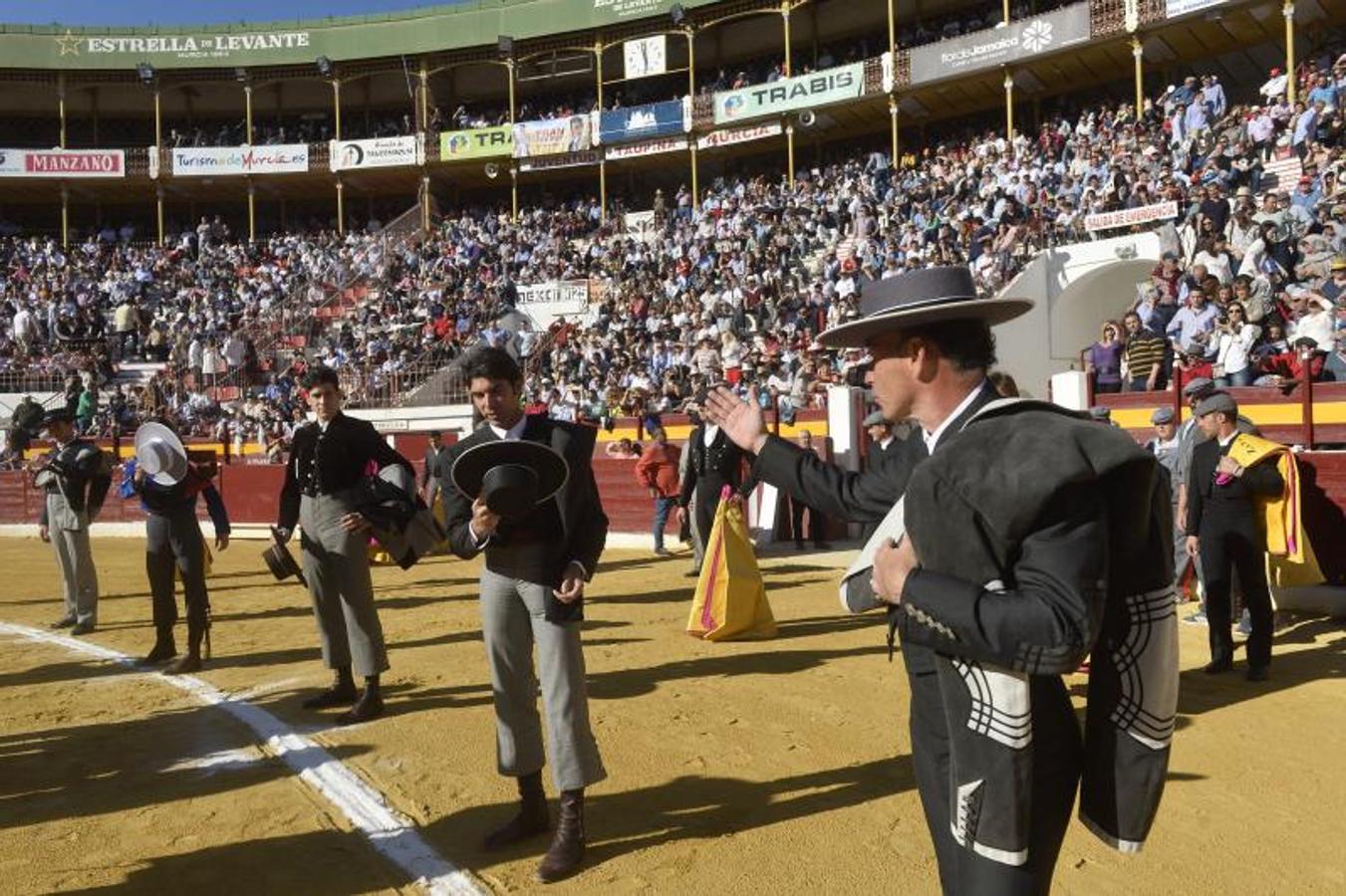 Toreros y solidaridad triunfan en el festival contra el cáncer