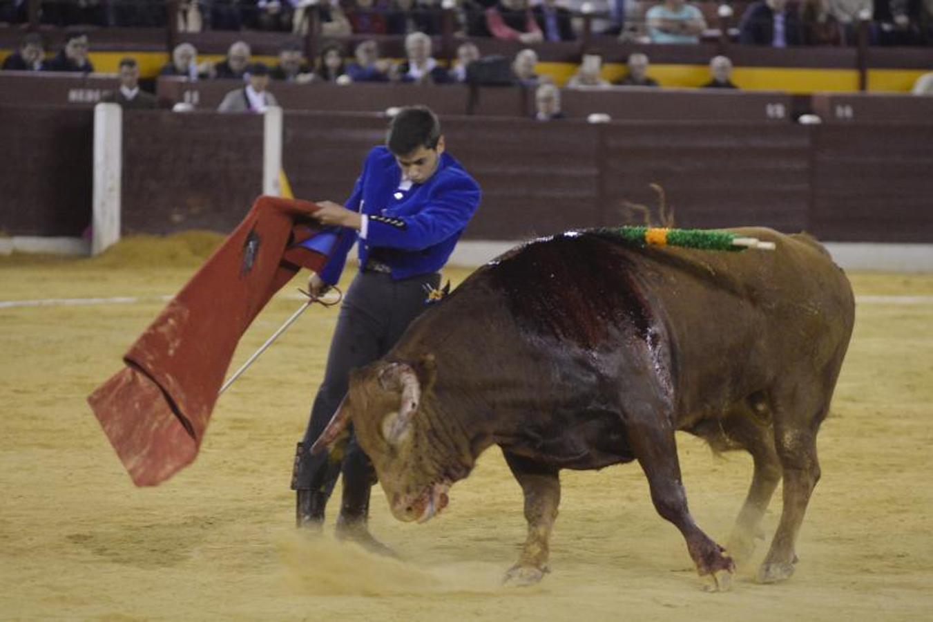 Toreros y solidaridad triunfan en el festival contra el cáncer