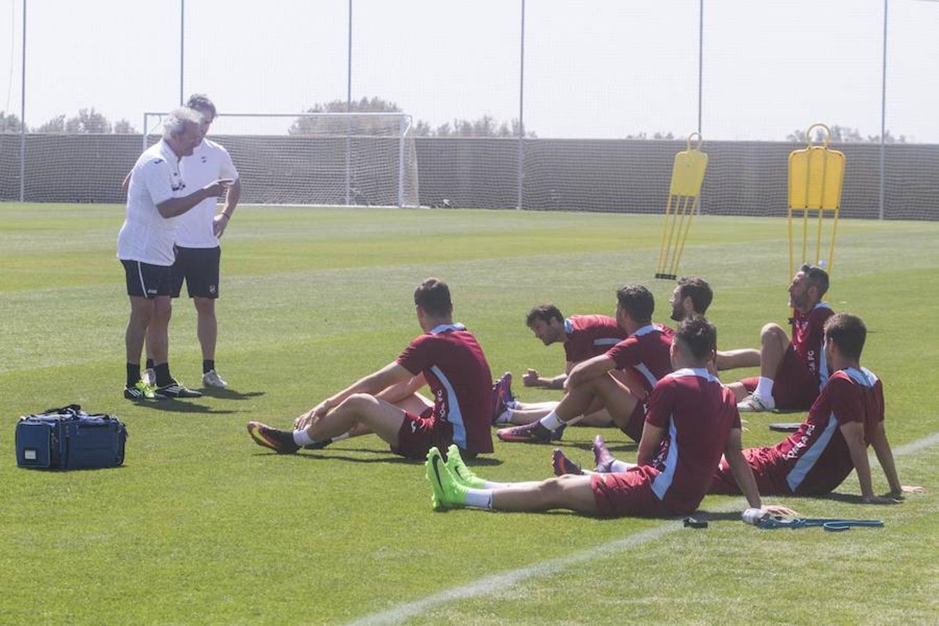 David Vidal dirige su primer entrenamiento con el Lorca