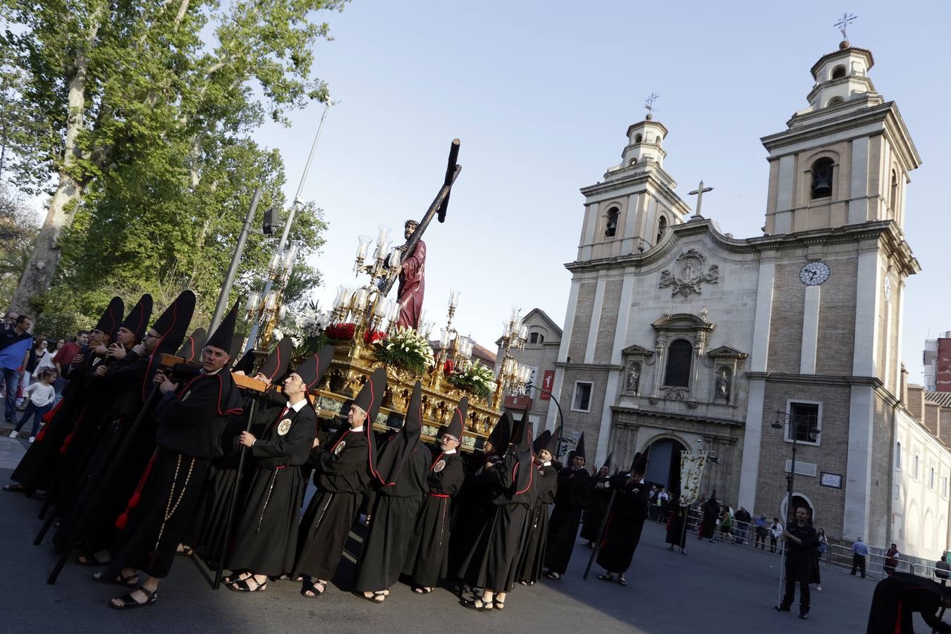 La Sangre se tiñe de negro