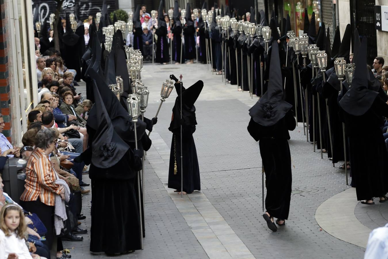 El Santo Sepulcro recorre las calles de Murcia