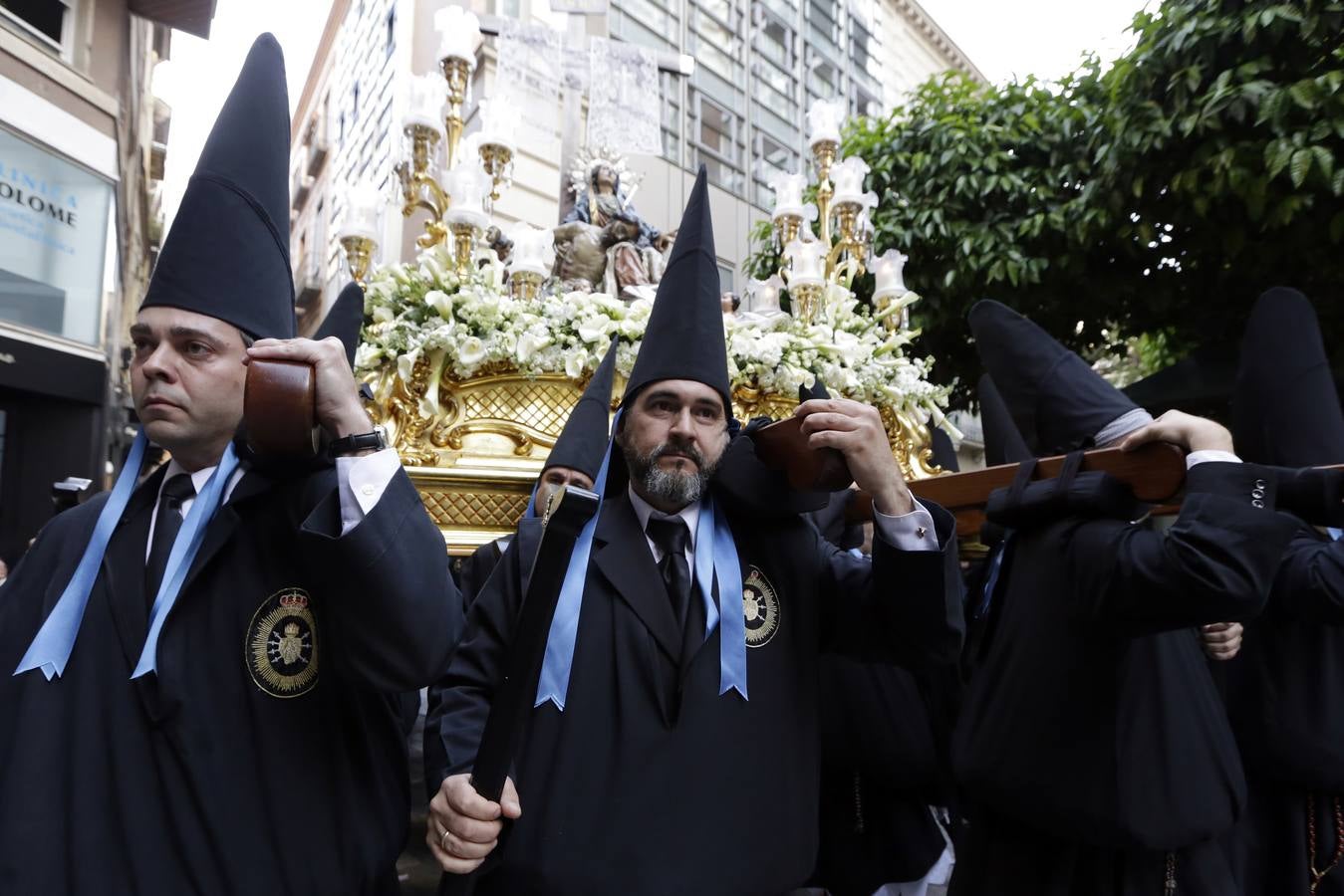 Servitas procesiona en la tarde del Viernes Santo murciano