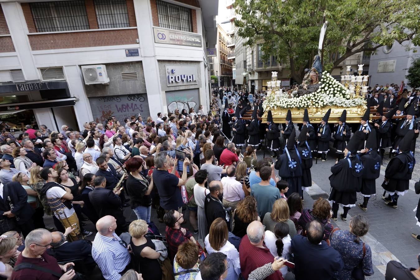 Servitas procesiona en la tarde del Viernes Santo murciano