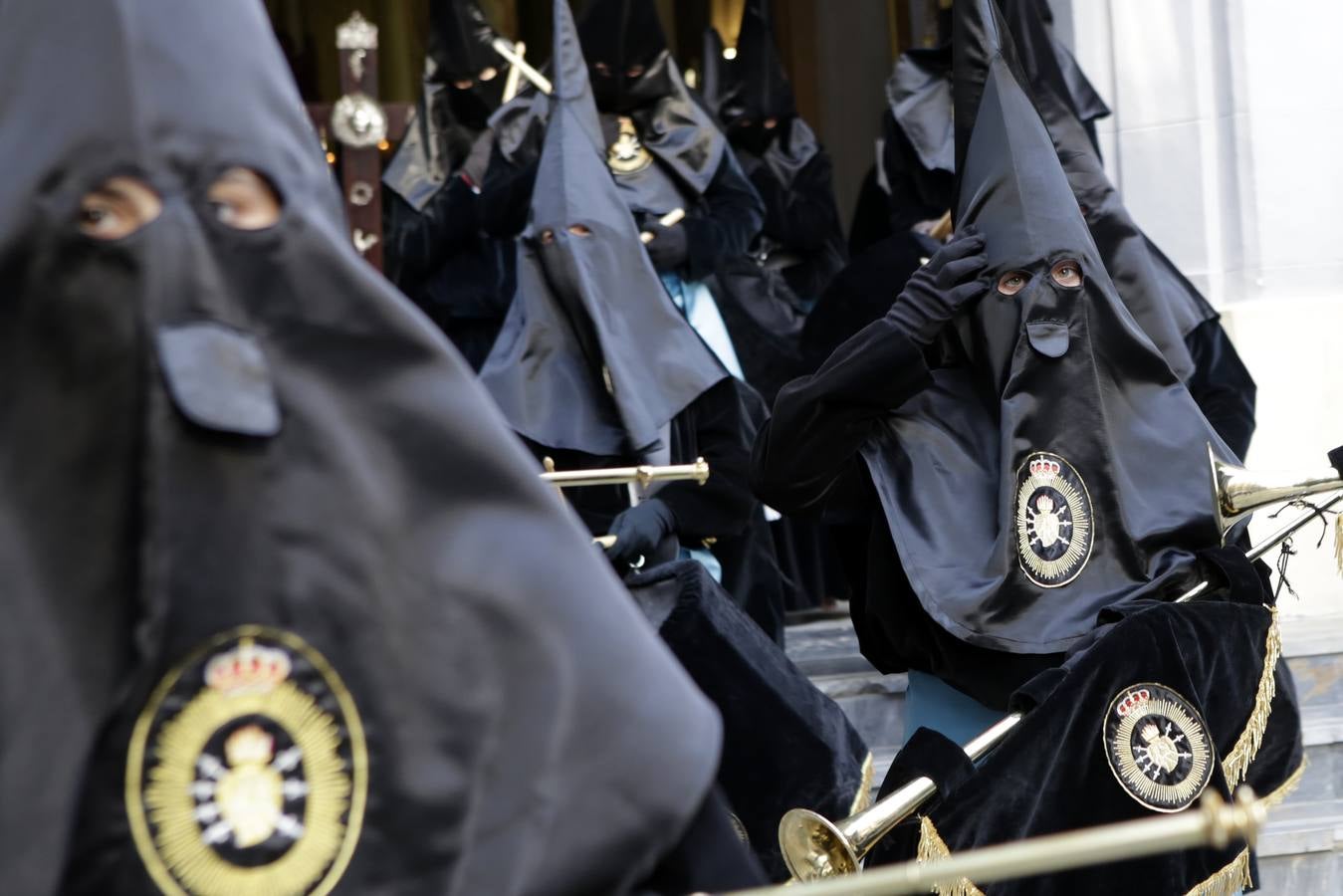 Servitas procesiona en la tarde del Viernes Santo murciano