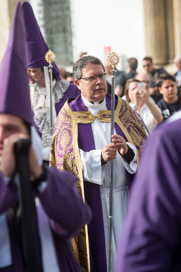 Desembarco de túnicas moradas