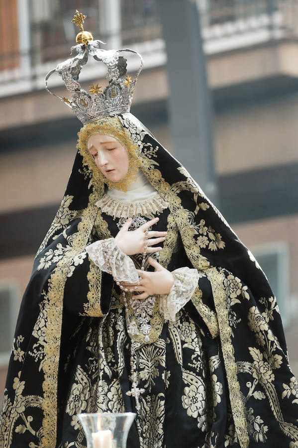 Nuestra Señora del Rosario emociona en las calles de Murcia