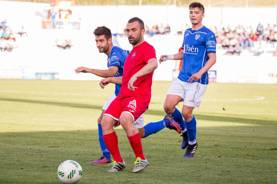 El Lorca se deja dos puntos en Linares (1-1)