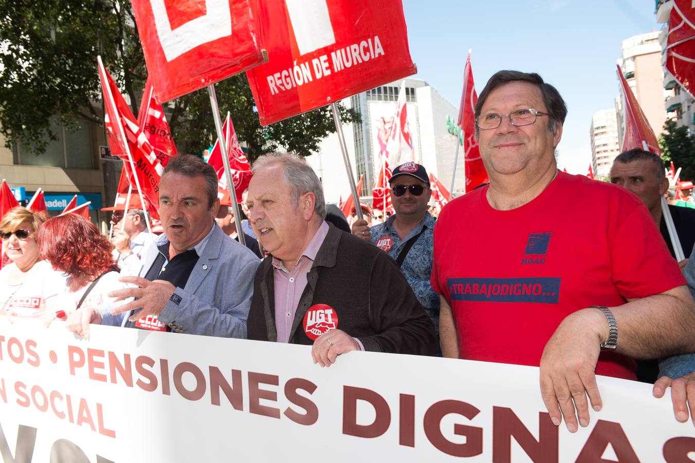 Trabajadores y sindicatos salen a la calle contra la precariedad