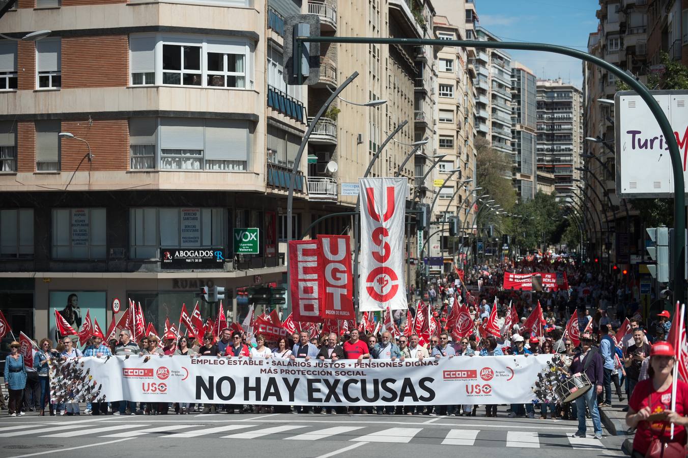 Trabajadores y sindicatos salen a la calle contra la precariedad