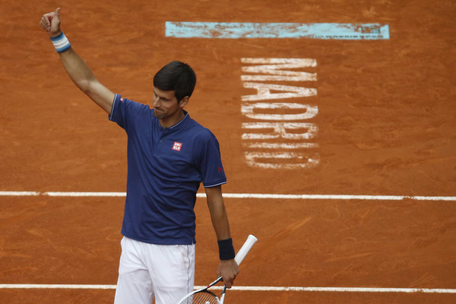 Almagro planta cara a Djokovic