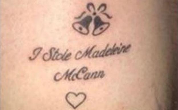 La última tendencia en Magaluf es tatuarse: 'Yo robé a Madeleine McCann'