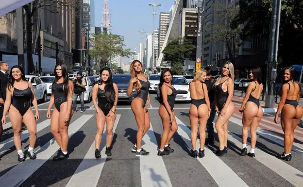 Las candidatas a Miss Bumbum 2017 pasean por Sao Paulo