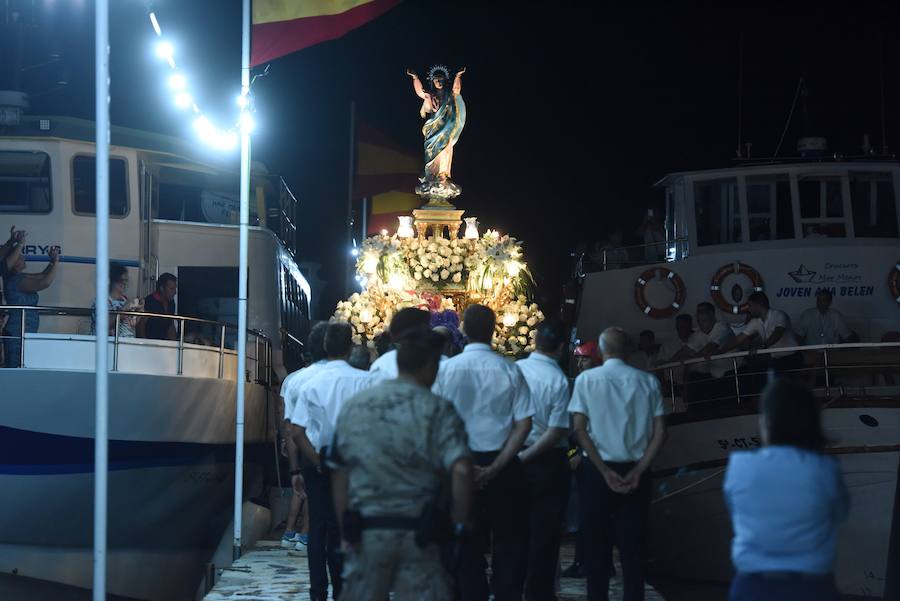 Vecinos y veraneantes se vuelcan con las procesiones marítimas en Los Alcázares, Los Nietos y Cabo de Palos.