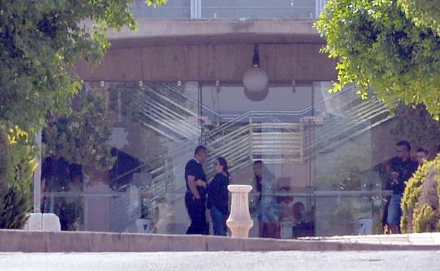 Mata a su exnovia de un tiro porque no quería volver y luego se suicida