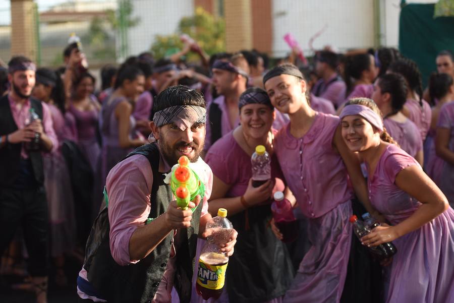 Las veinte peñas participantes repartieron 60.000 litros de caldo entre los asistentes
