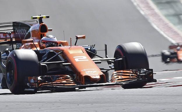 El piloto belga Stoffel Vandoorne seguirá en McLaren.