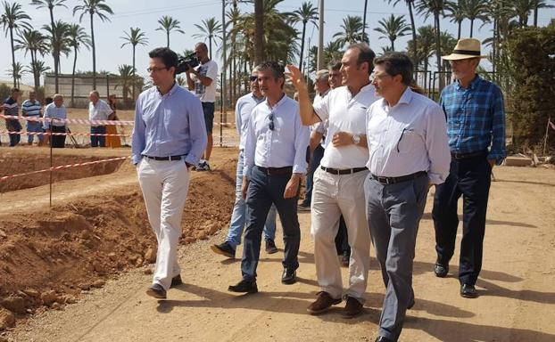 Visita del consejero de Agua a la Estación Experimental Tomás Ferro de la UPCT.