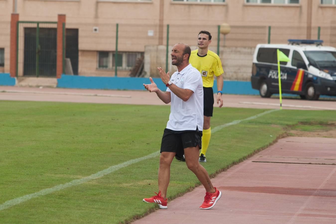 El equipo de Ángel Cuellar se deja tres puntos en el Álvarez Claro después de un partido con pocas ocasiones y aún menos fútbol