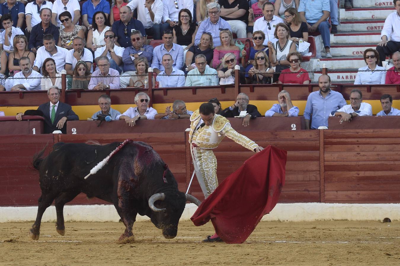 El diestro sale por la puerta grande de La Condomina en la segunda corrida de la Feria Taurina de Murcia