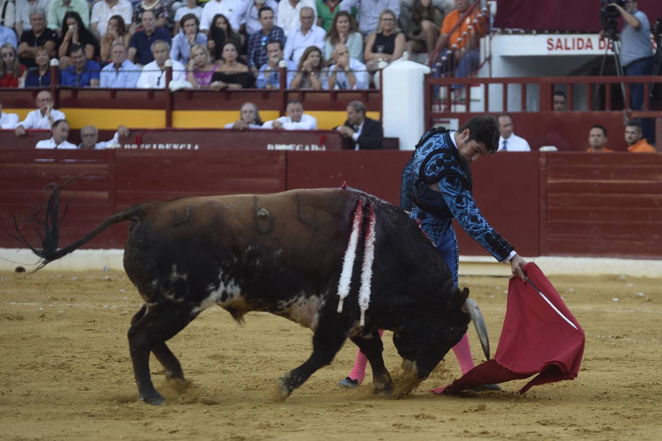 El diestro sale por la puerta grande de La Condomina en la segunda corrida de la Feria Taurina de Murcia