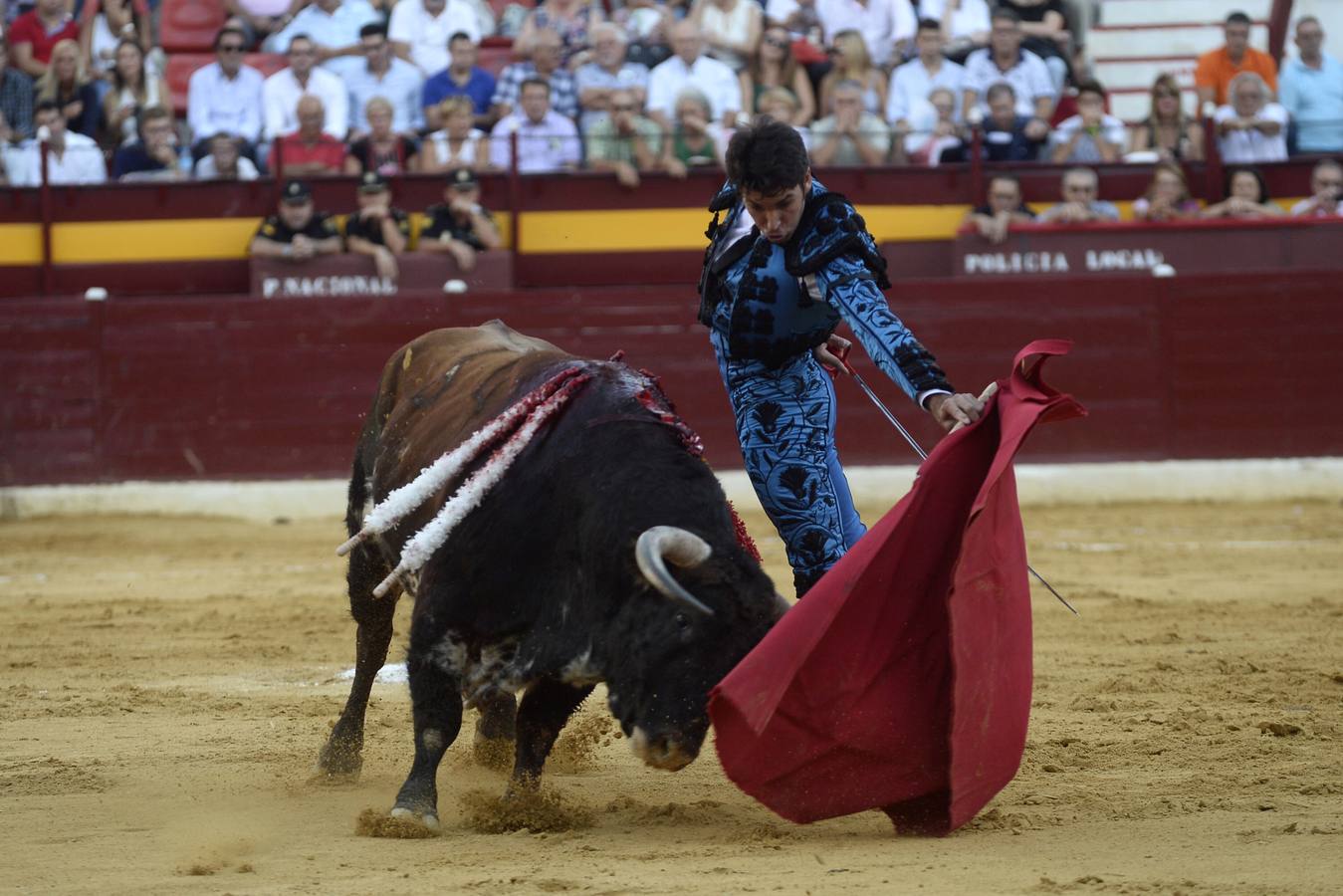 El diestro sale por la puerta grande de La Condomina en la segunda corrida de la Feria Taurina de Murcia