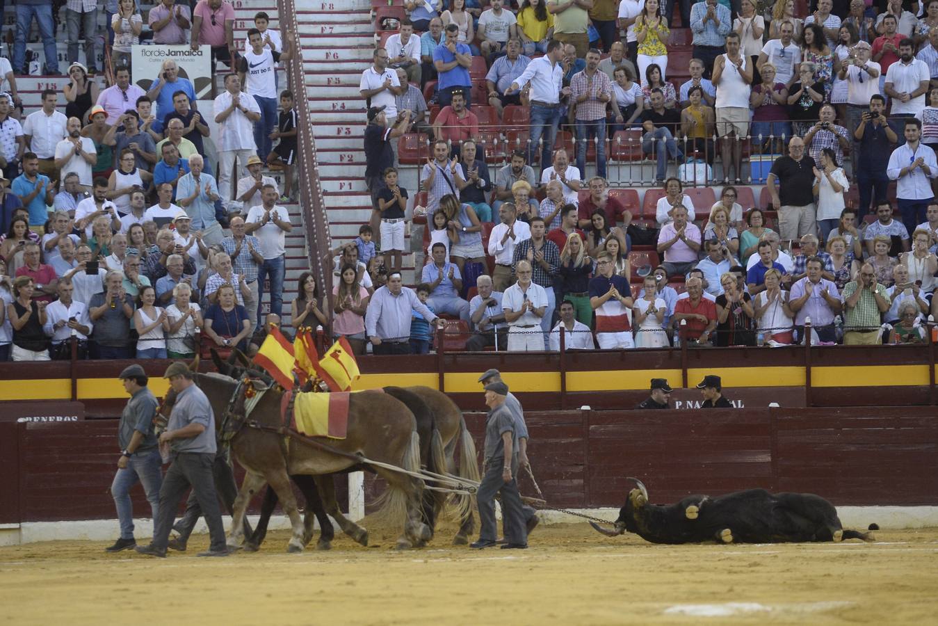 El diestro sale por la puerta grande de La Condomina en la segunda corrida de la Feria Taurina de Murcia