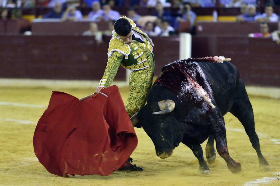 Roca Rey corta un rabo y abre la puerta grande junto a El Fandi y Talavante