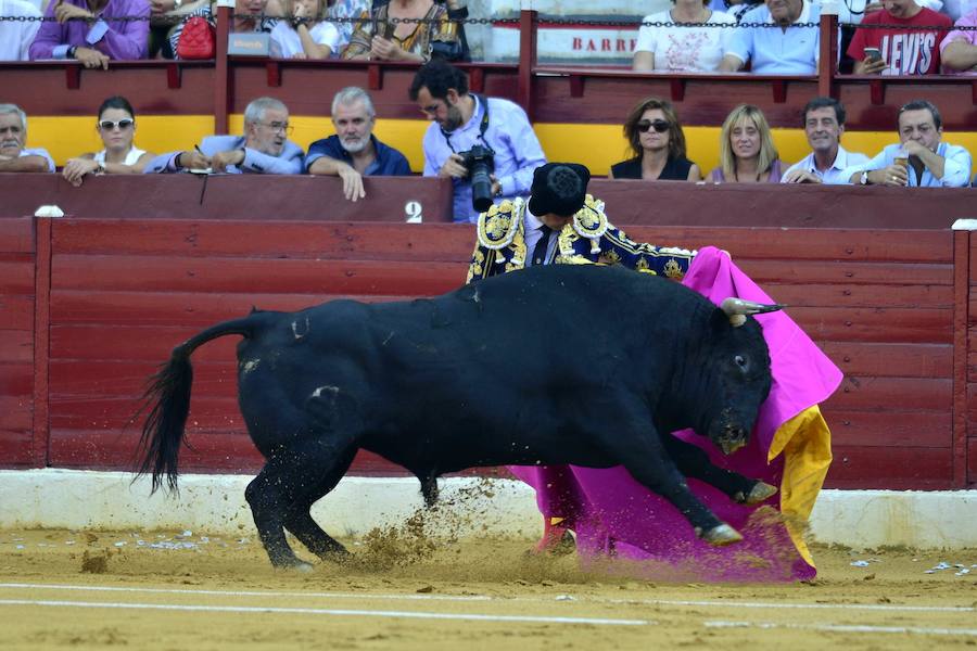 Roca Rey corta un rabo y abre la puerta grande junto a El Fandi y Talavante