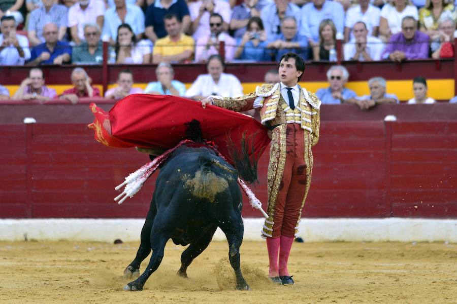 Roca Rey corta un rabo y abre la puerta grande junto a El Fandi y Talavante