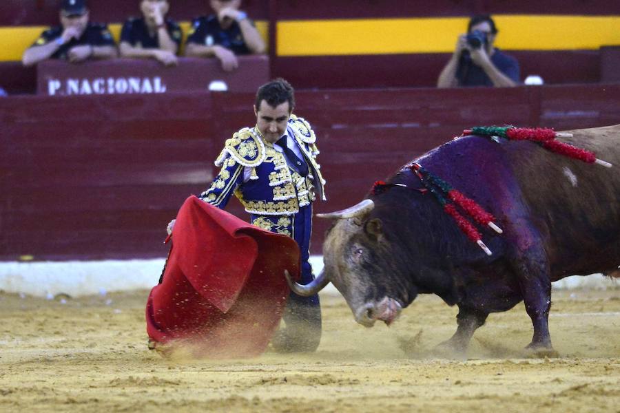 Roca Rey corta un rabo y abre la puerta grande junto a El Fandi y Talavante