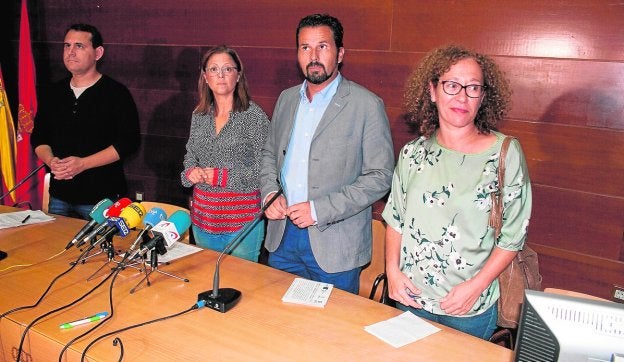 Sergio Ramos, Susana Hernández, Mario Gómez y Alicia Morales, en la rueda de prensa conjunta.